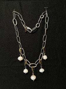 Dancing Pearls Necklace