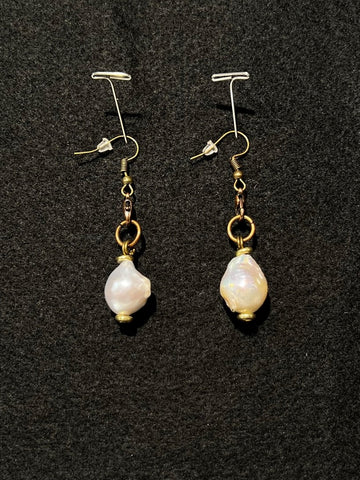 Simple Freshwater Pearl Earrings